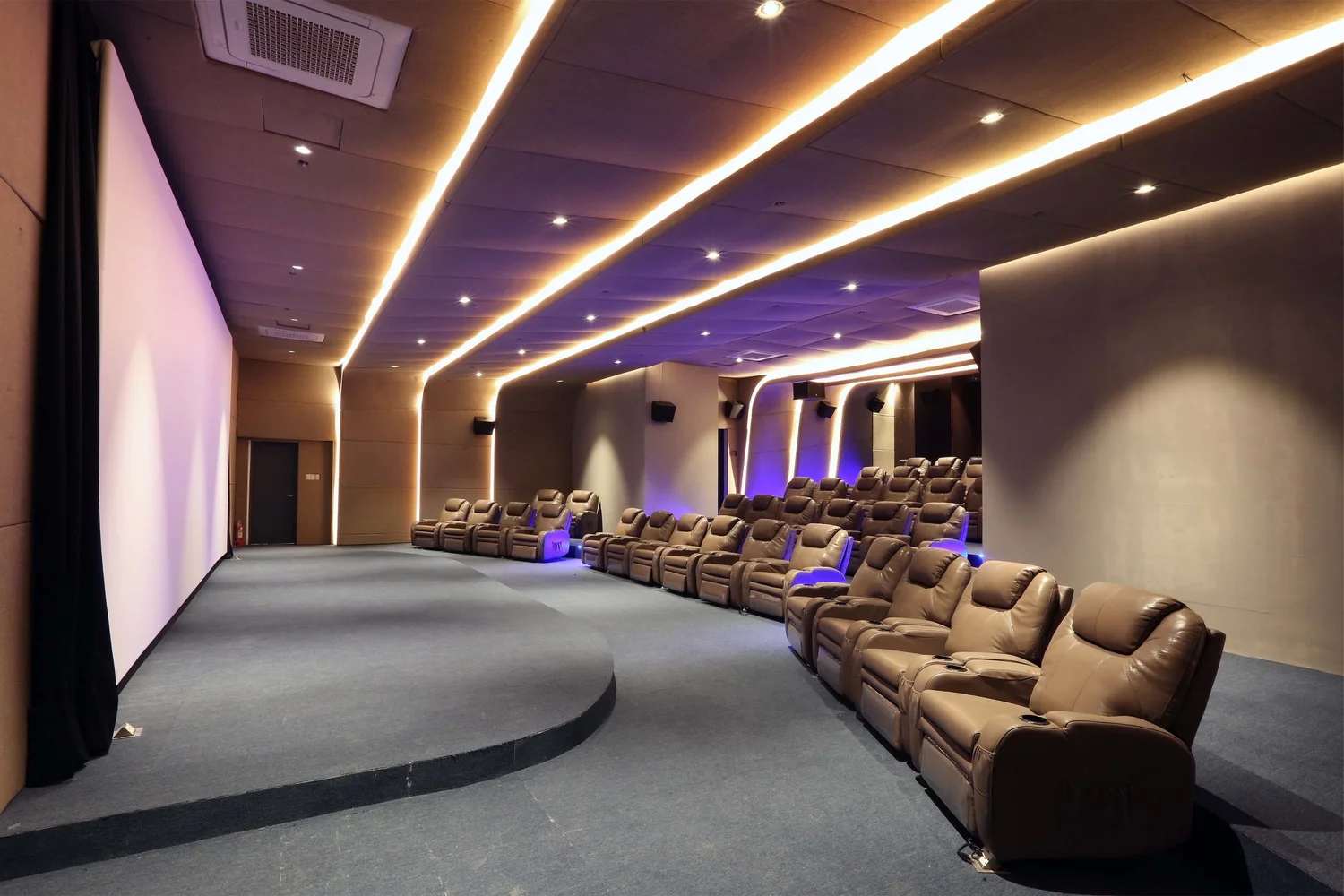 THEATER ROOM